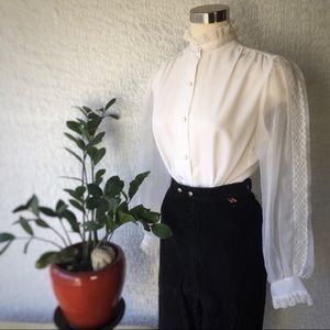 Vintage White Blouse With Lace Collar - L/XL